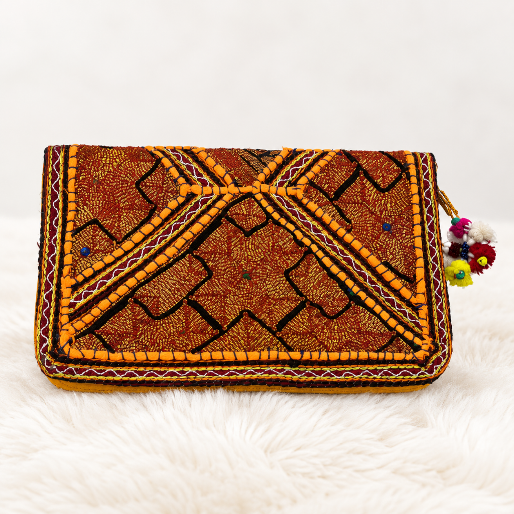 Embellished Zari Purse for Caual, Party